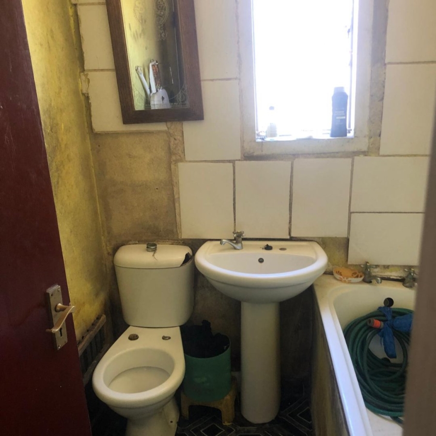 2 Bedroom Property for Sale in Harare Western Cape
